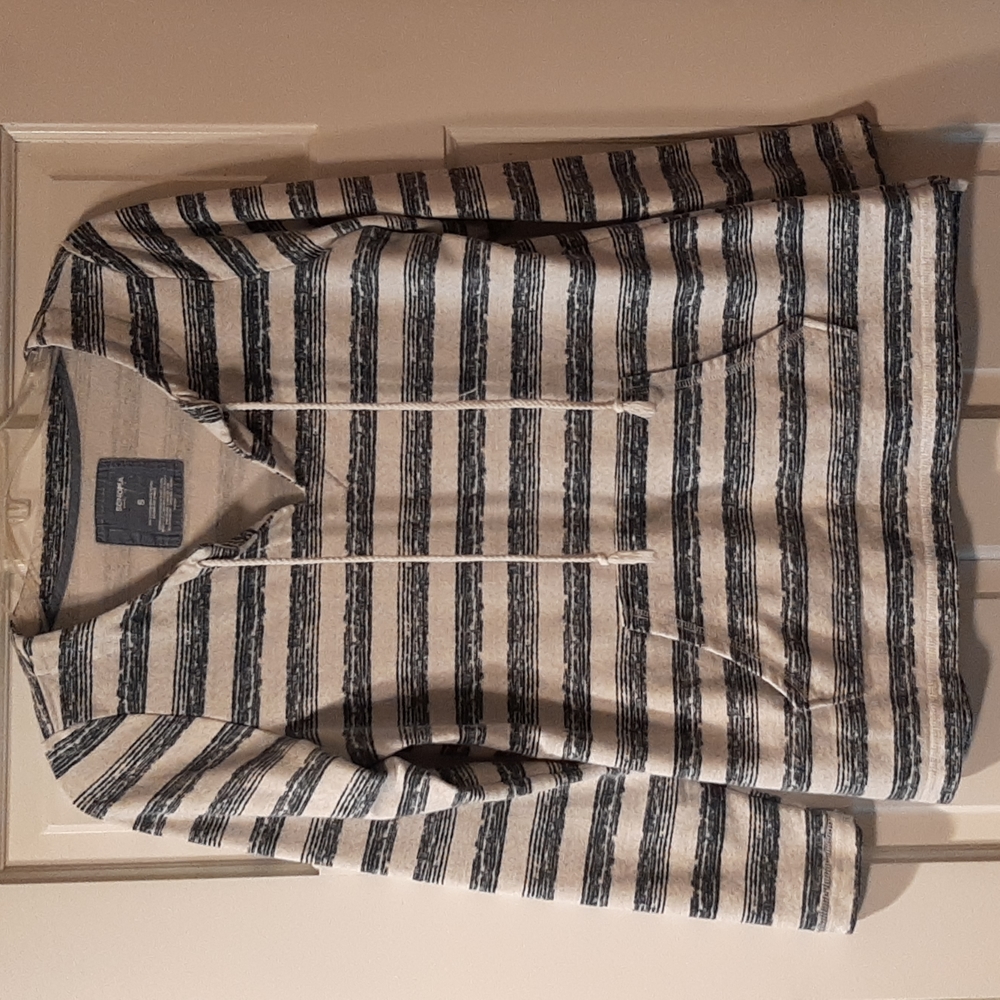 Womens long sleeved tunic top front pocket Sonoma brand size S blue/gray stripes